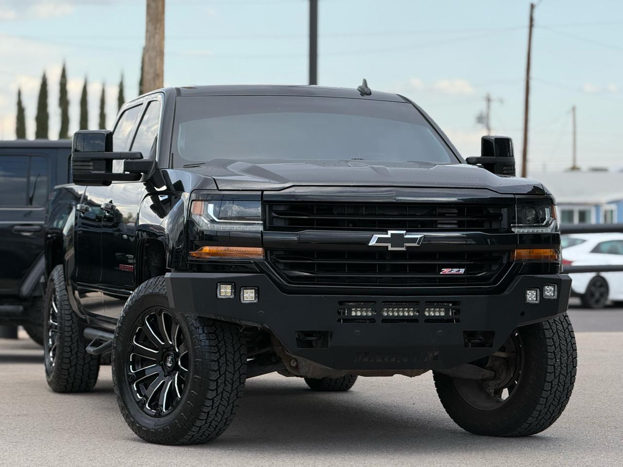 Chevrolet Silverado 1500 4WD Crew Cab 143.5" LT w/2LT 2018