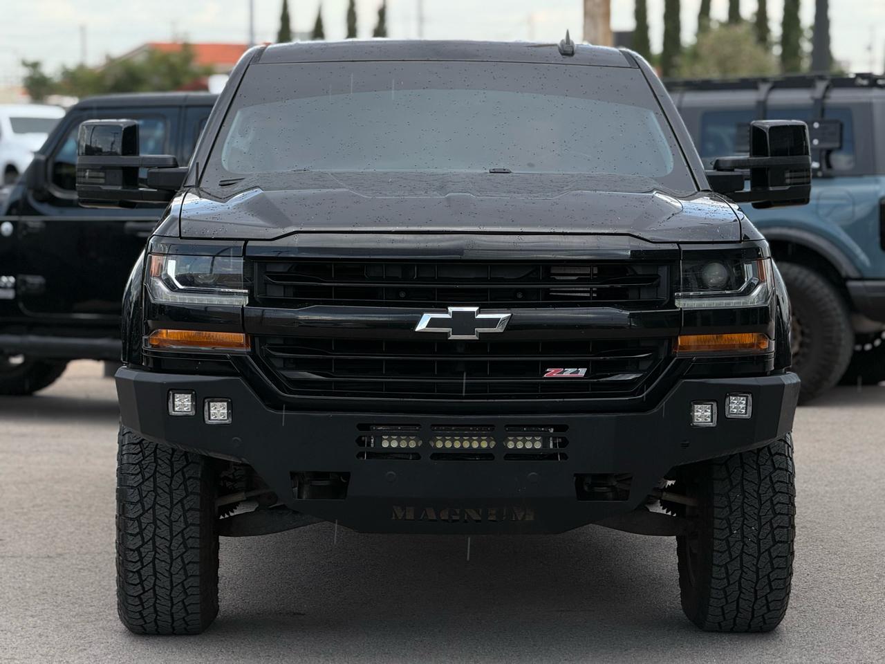 Chevrolet Silverado 1500 4WD Crew Cab 143.5" LT w/2LT 2018