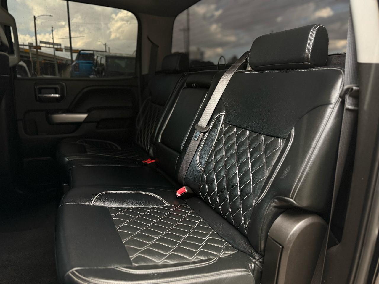 Chevrolet Silverado 1500 4WD Crew Cab 143.5" LT w/2LT 2018