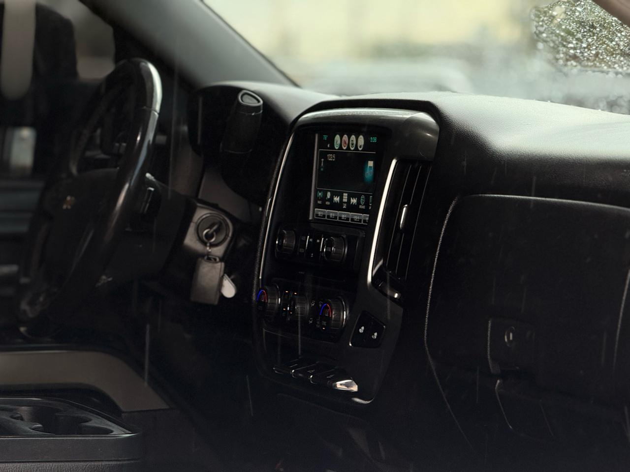 Chevrolet Silverado 1500 4WD Crew Cab 143.5" LT w/2LT 2018