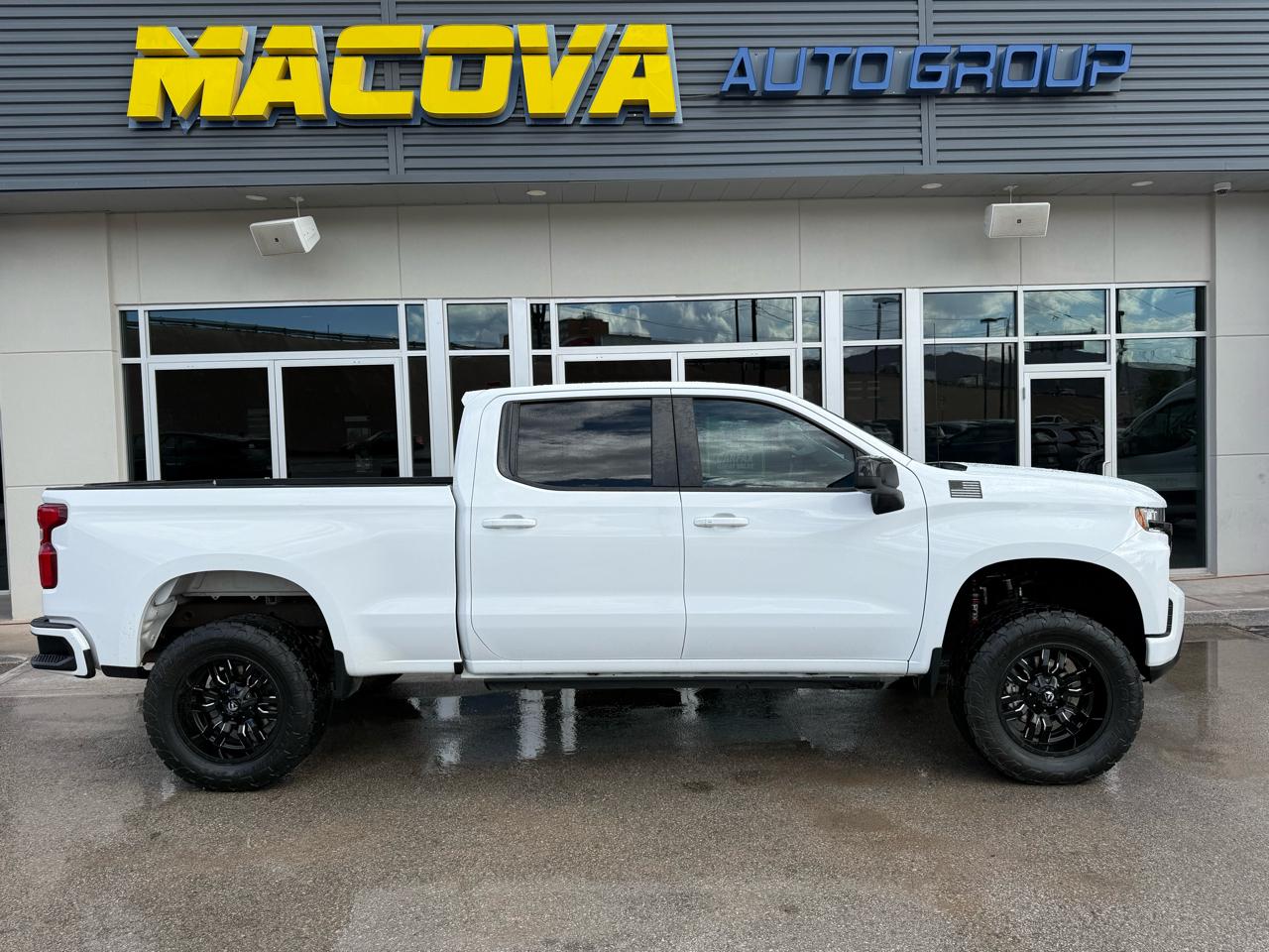 2022 Chevrolet Silverado 1500 LTD 4WD Crew Cab 157" RST