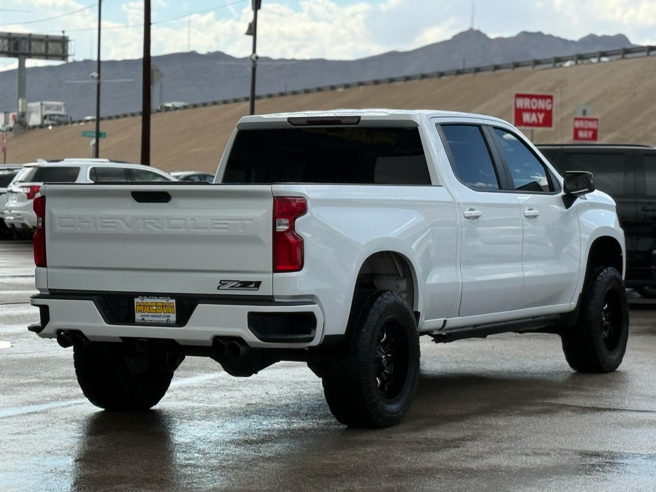 Chevrolet Silverado 1500 LTD 4WD Crew Cab 157" RST 2022