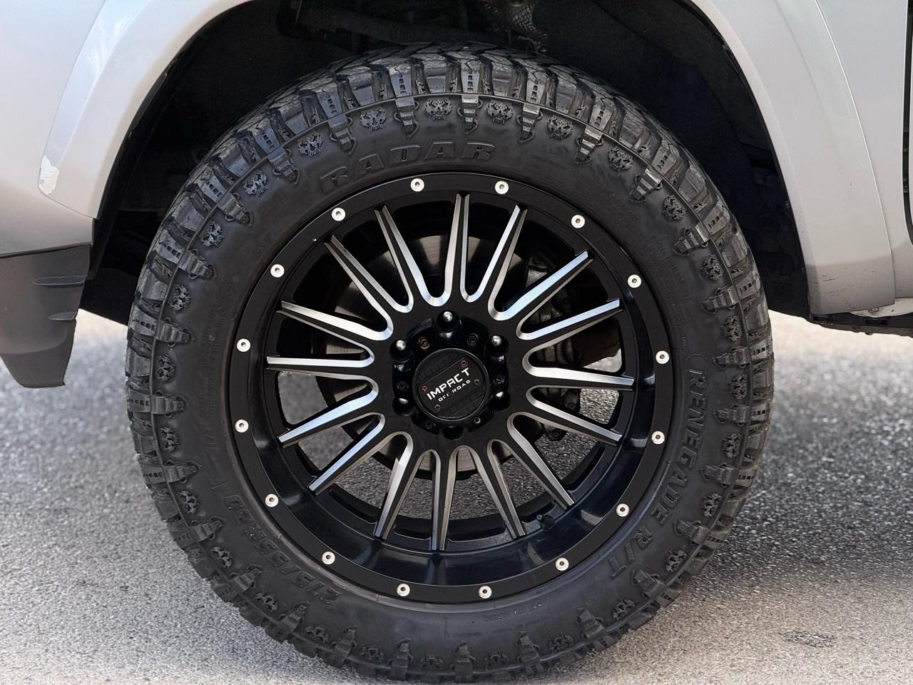 Toyota Tacoma 2WD TRD Off Road Double Cab 5' Bed V6 AT (Natl) 2021
