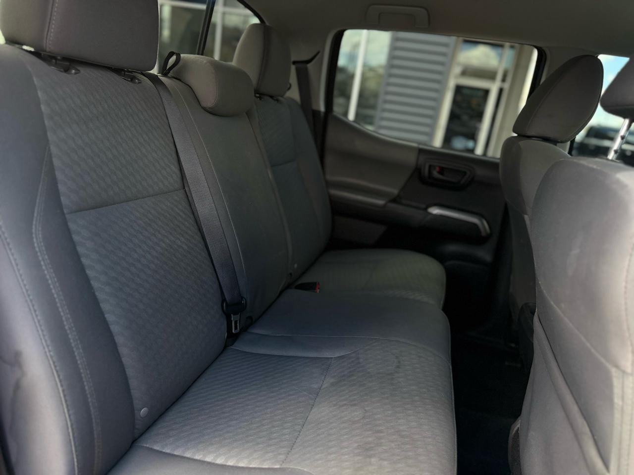 Toyota Tacoma 2WD TRD Off Road Double Cab 5' Bed V6 AT (Natl) 2021
