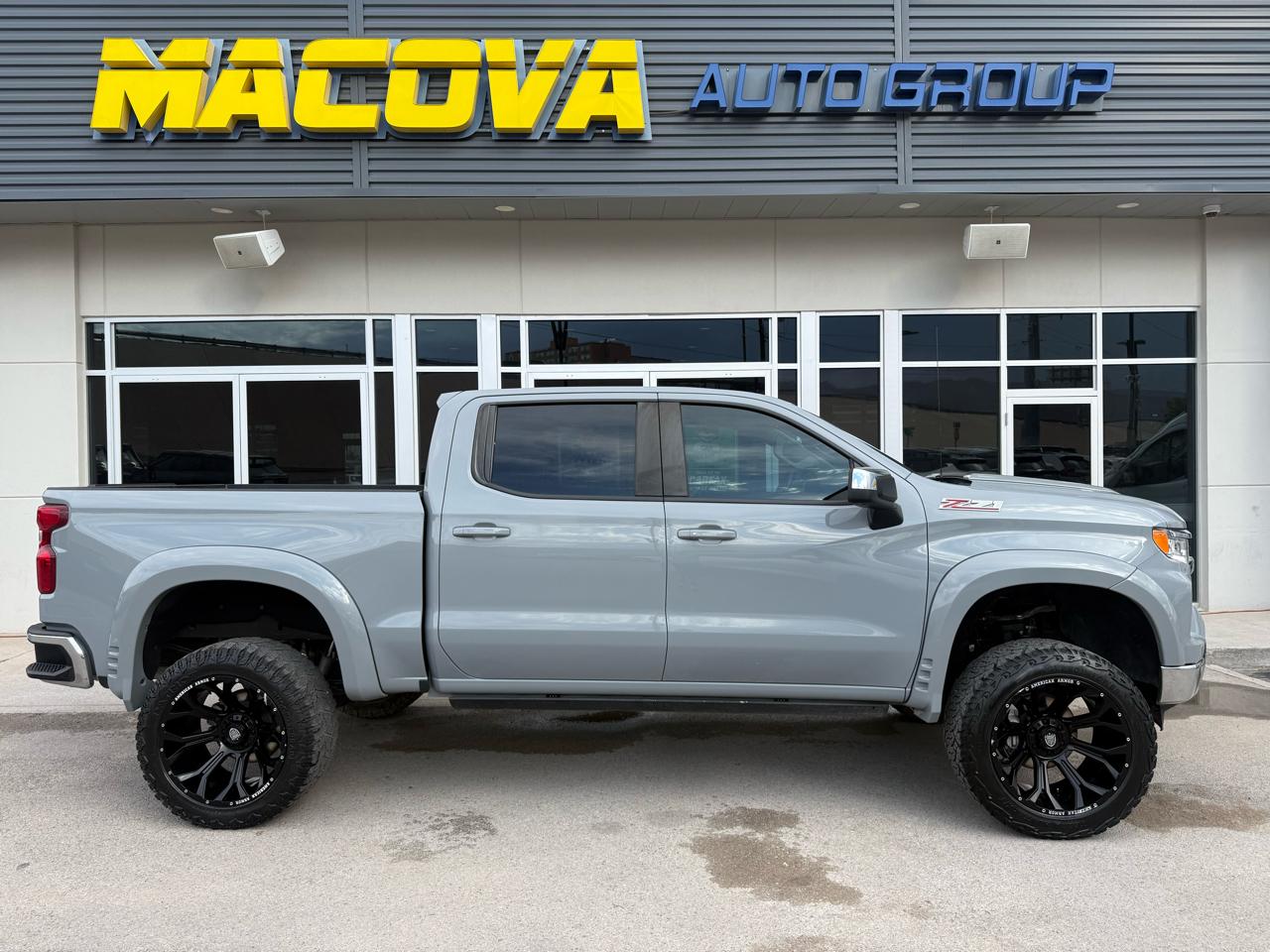 2024 Chevrolet Silverado 1500 4WD Crew Cab 147" LT w/1LT