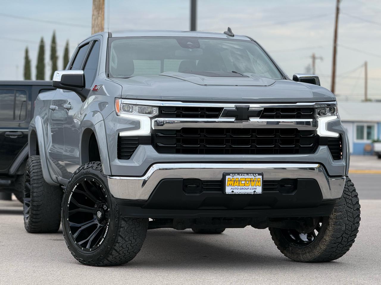 Chevrolet Silverado 1500 4WD Crew Cab 147" LT w/1LT 2024