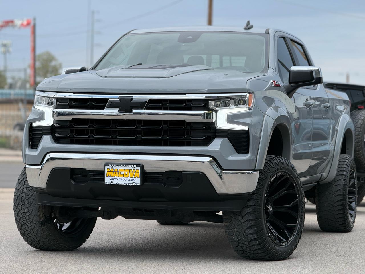 Chevrolet Silverado 1500 4WD Crew Cab 147" LT w/1LT 2024