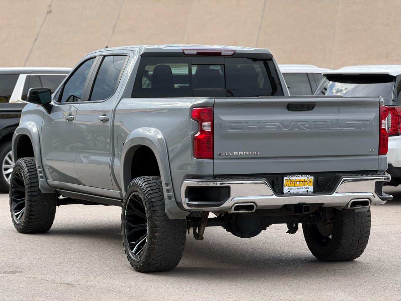 Chevrolet Silverado 1500 4WD Crew Cab 147" LT w/1LT 2024