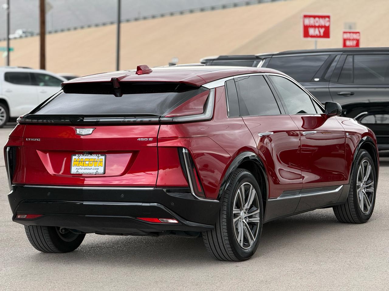 Cadillac Lyriq 4dr Luxury w/1SC 2024