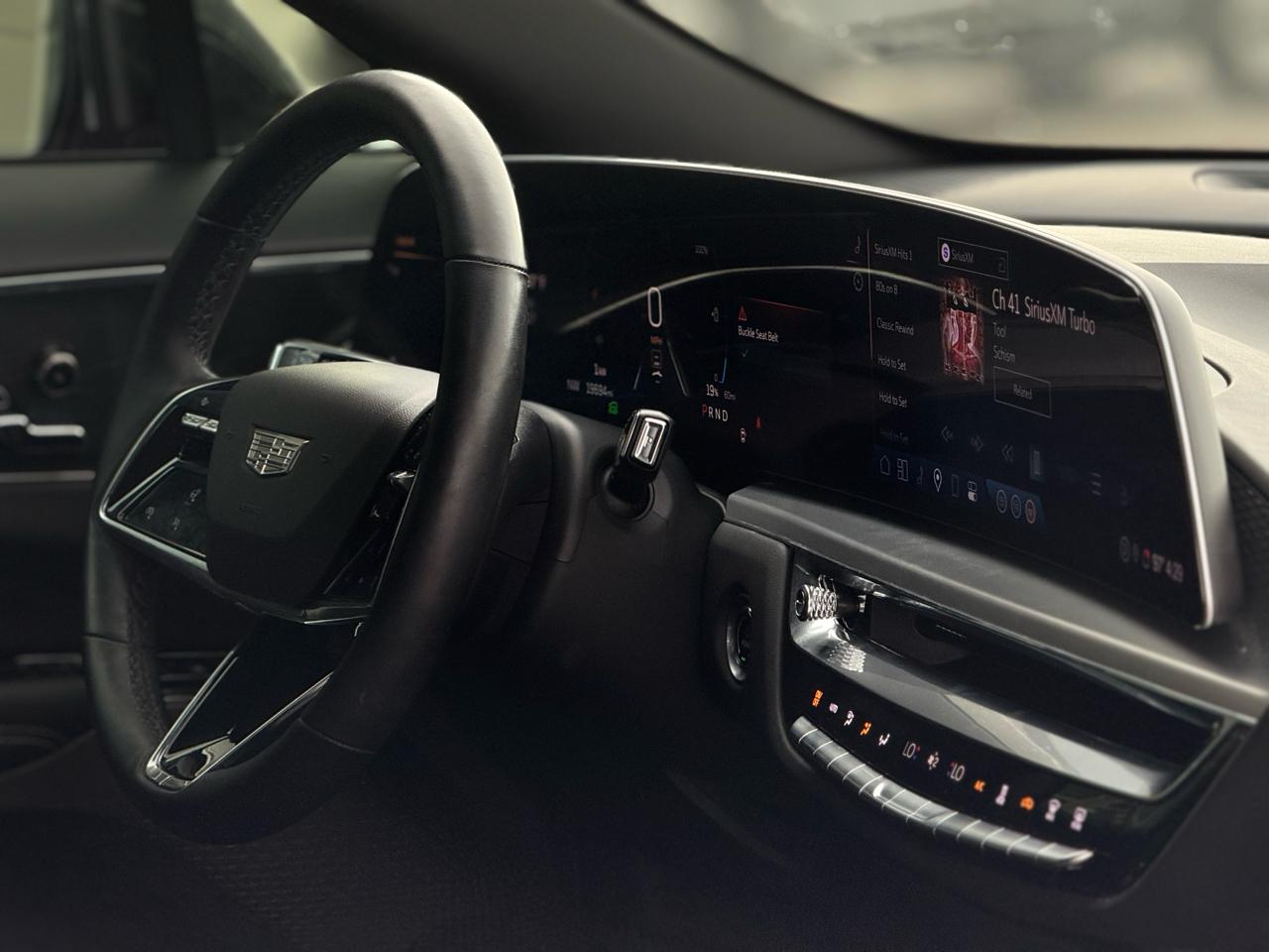 Cadillac Lyriq 4dr Luxury w/1SC 2024