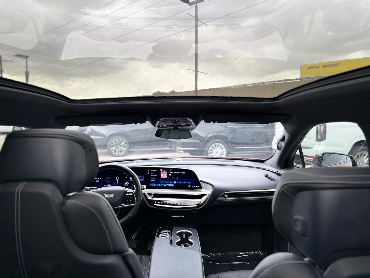 Cadillac Lyriq 4dr Luxury w/1SC 2024