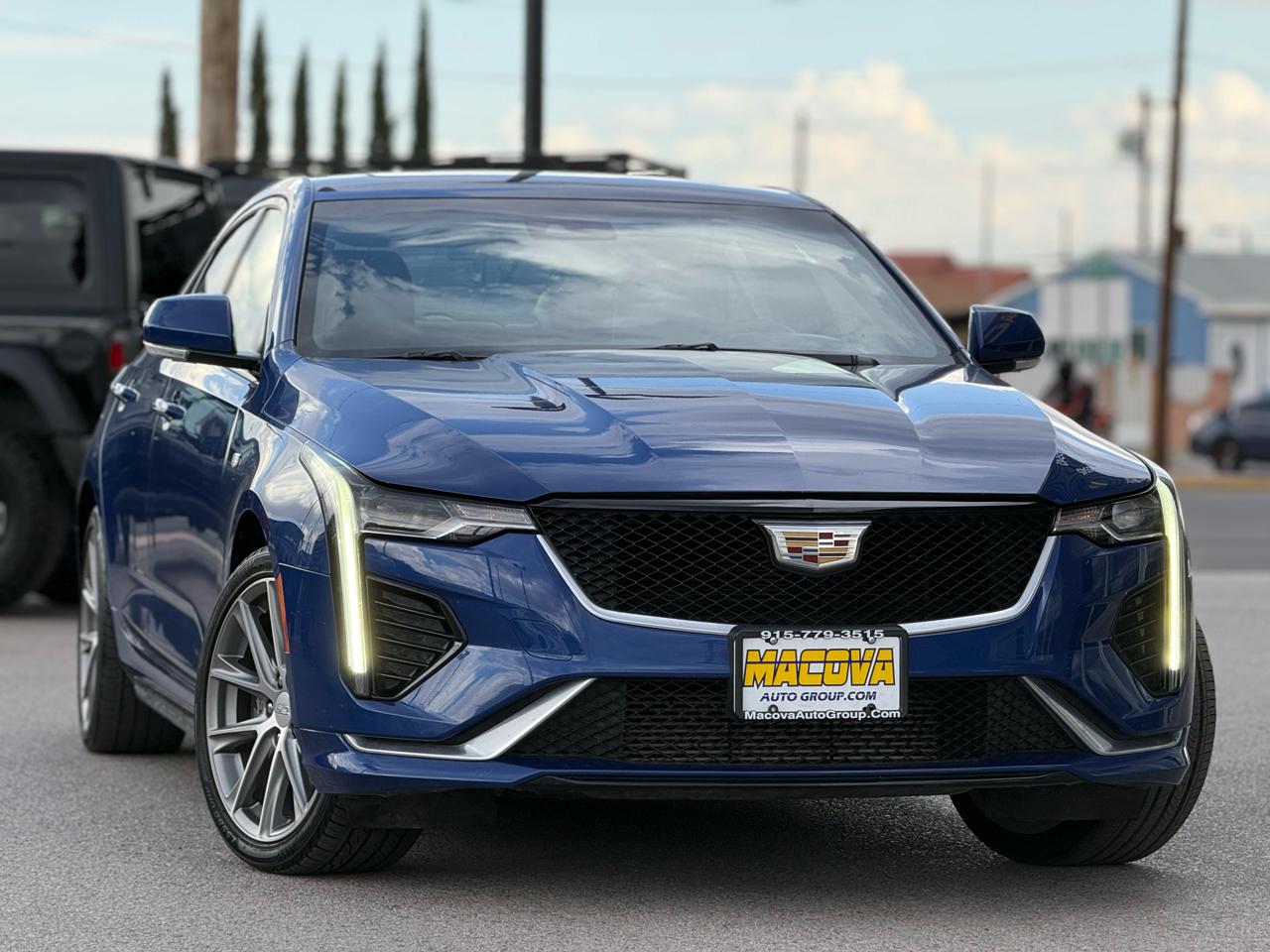 Cadillac CT4 4dr Sdn Sport 2020
