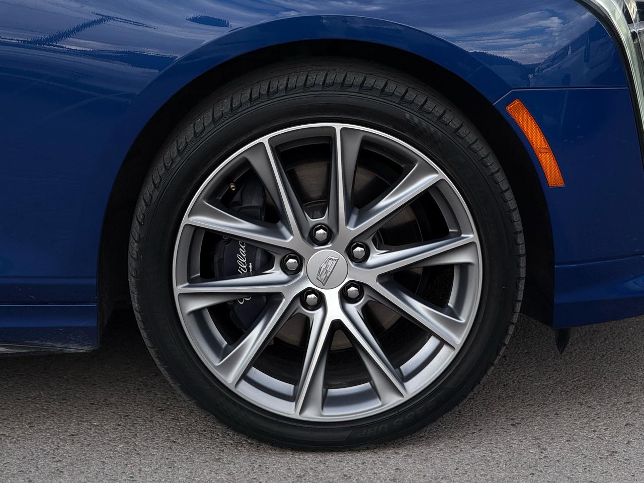 Cadillac CT4 4dr Sdn Sport 2020