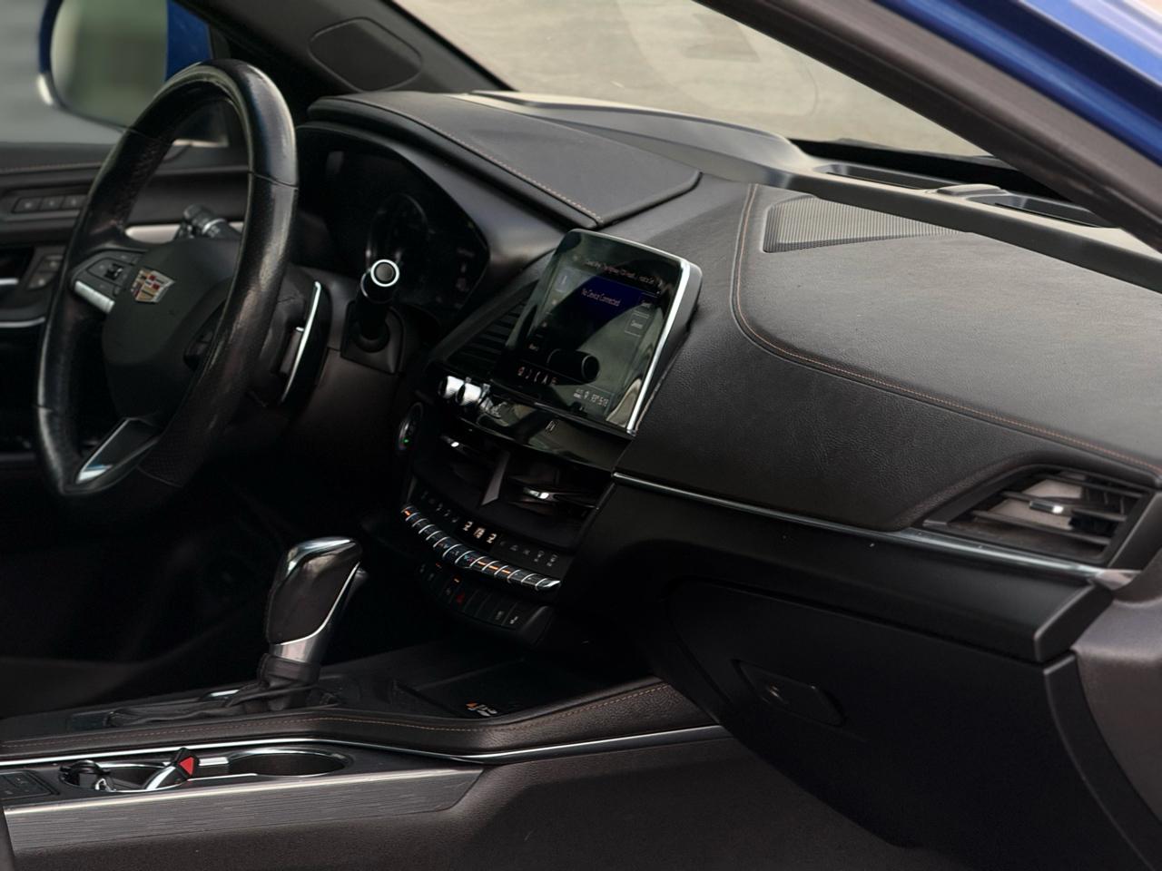 Cadillac CT4 4dr Sdn Sport 2020