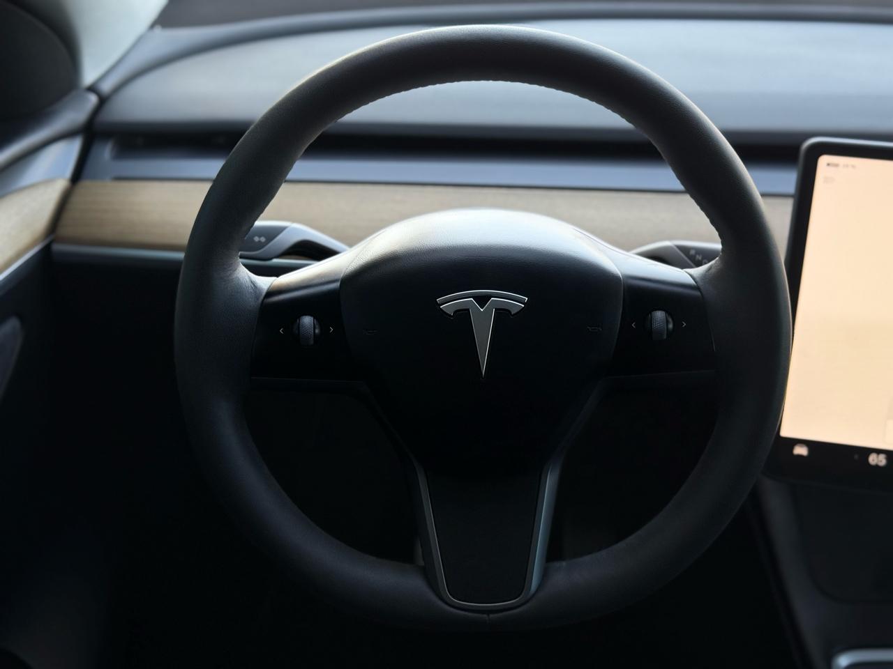 Tesla Model Y Long Range AWD 2023