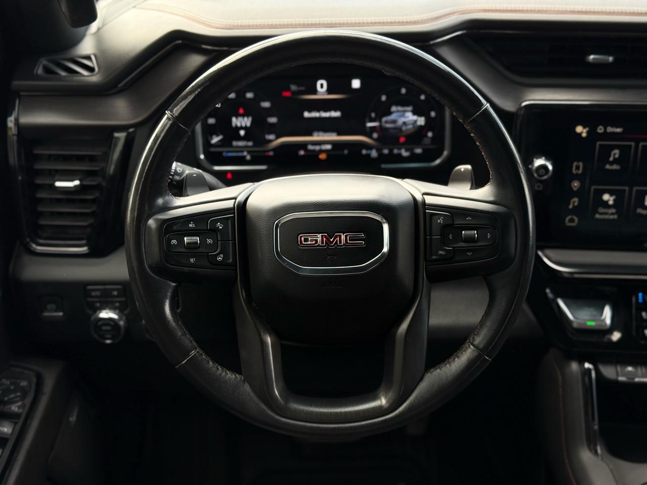 GMC Sierra 1500 4WD Crew Cab 147" AT4 2023