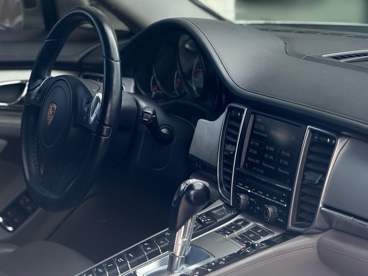 Porsche Panamera 4dr HB S Hybrid 2012