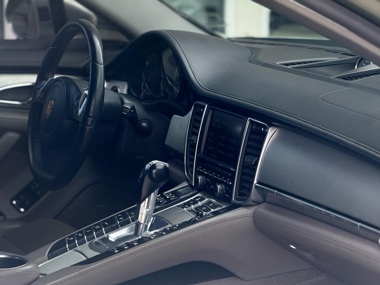 Porsche Panamera 4dr HB S Hybrid 2012