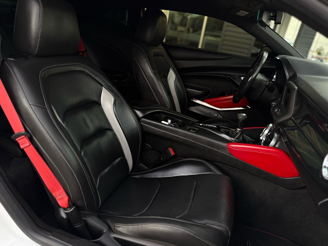 Chevrolet Camaro 2dr Cpe 2LT 2021