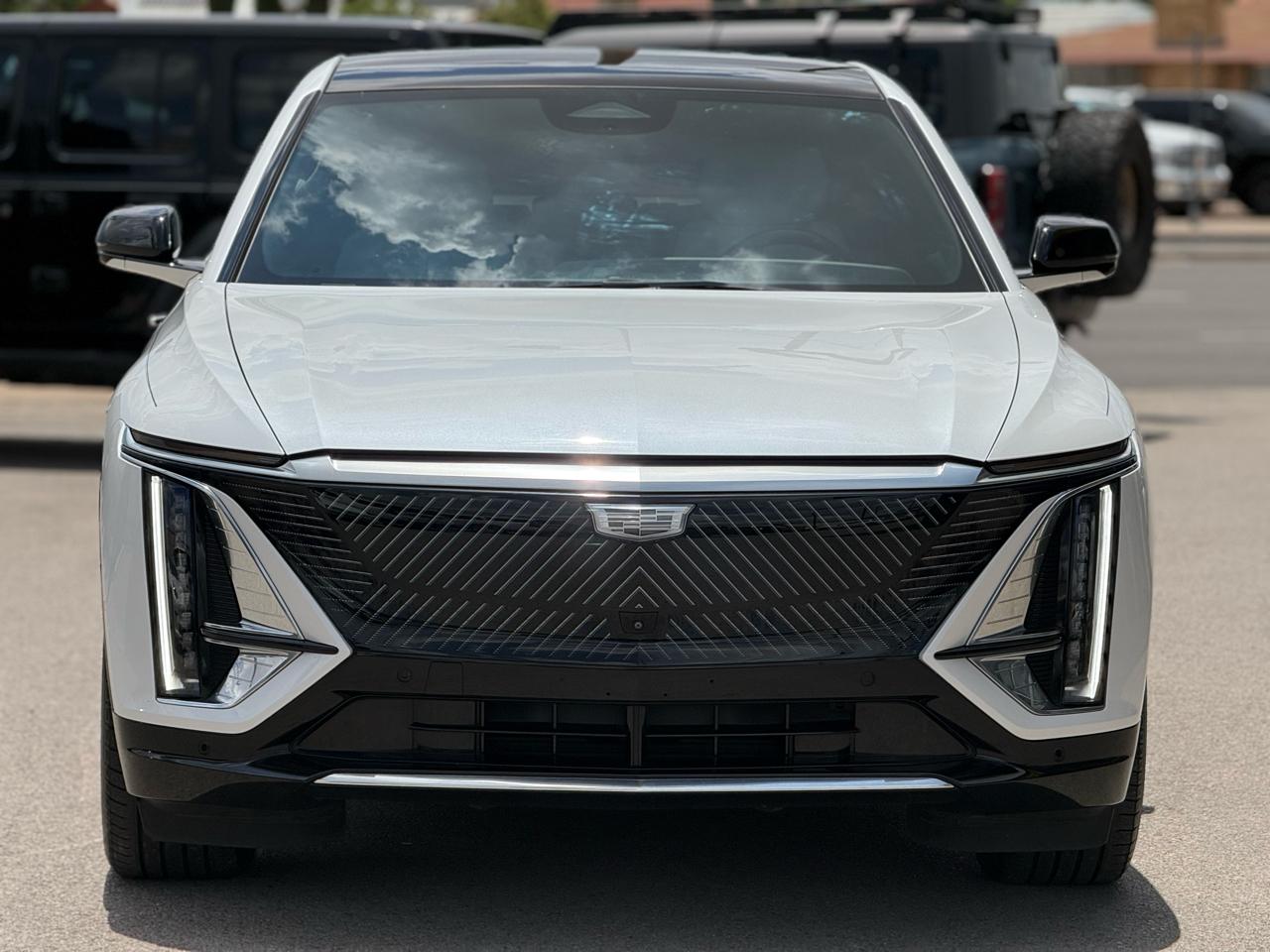Cadillac Lyriq 4dr Luxury w/1SC 2024