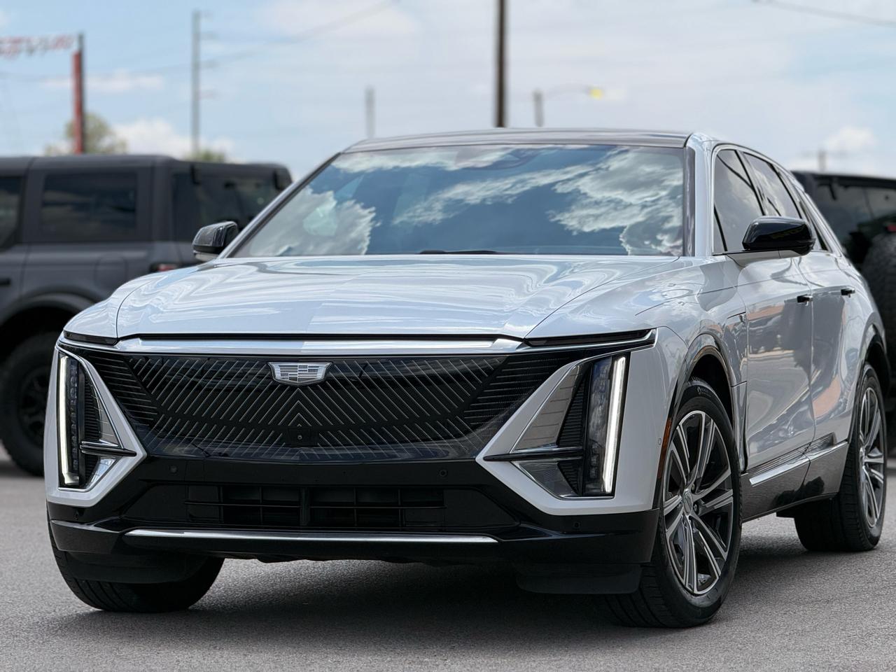 Cadillac Lyriq 4dr Luxury w/1SC 2024