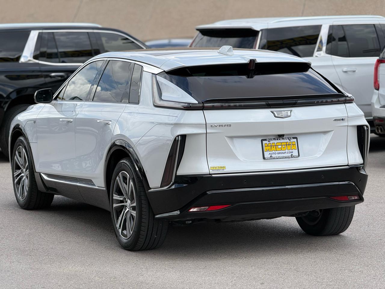 Cadillac Lyriq 4dr Luxury w/1SC 2024