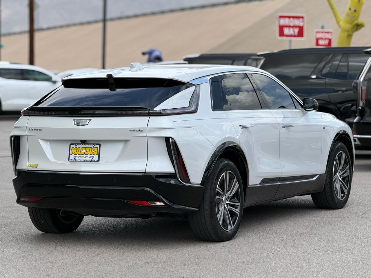 Cadillac Lyriq 4dr Luxury w/1SC 2024