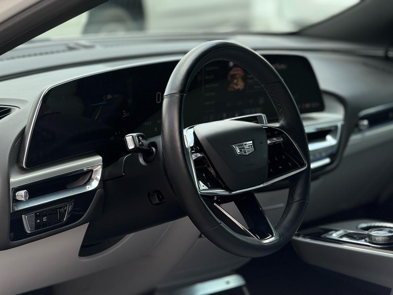 Cadillac Lyriq 4dr Luxury w/1SC 2024