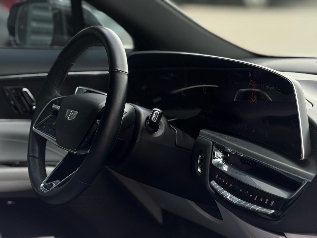 Cadillac Lyriq 4dr Luxury w/1SC 2024