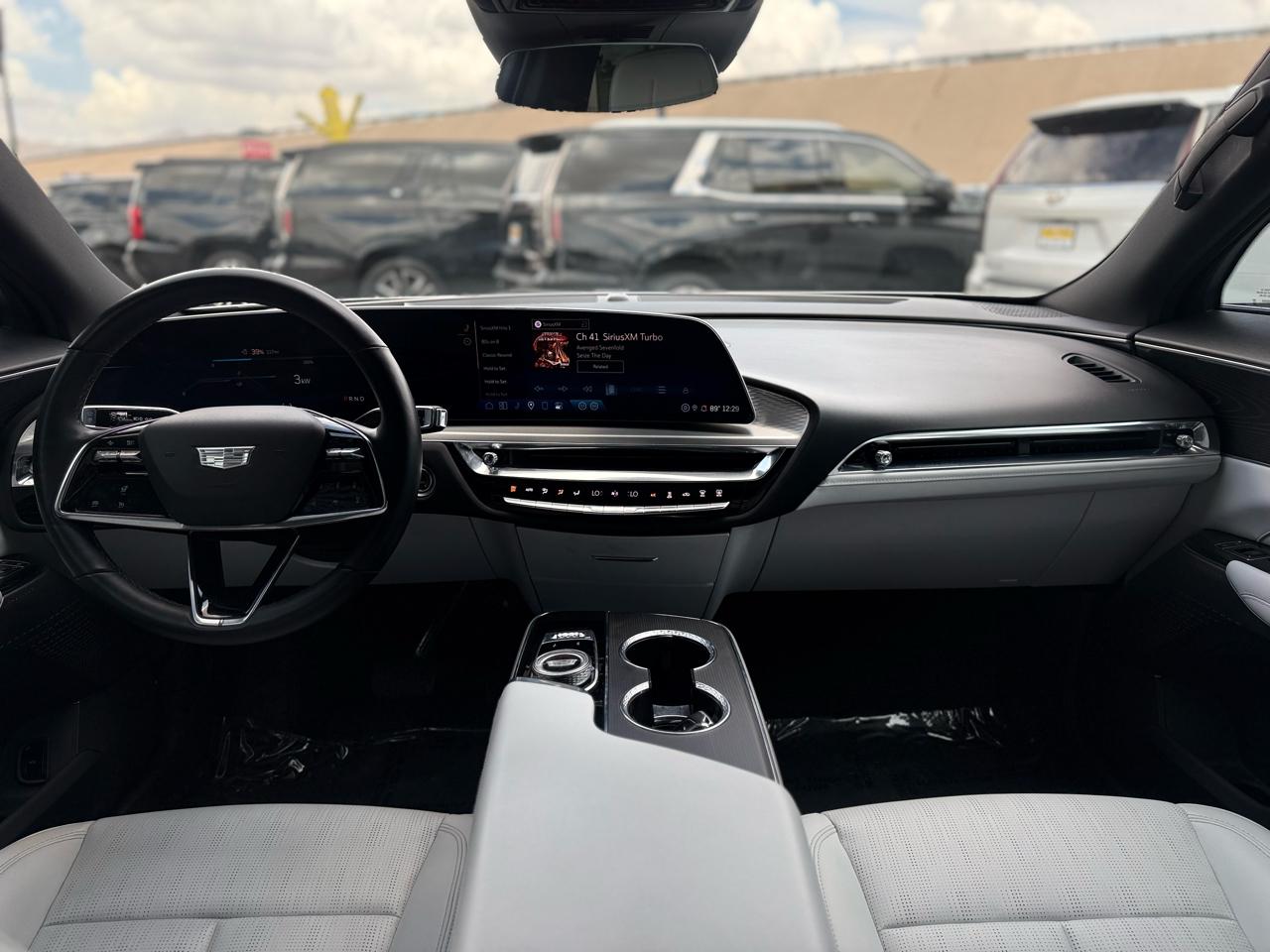 Cadillac Lyriq 4dr Luxury w/1SC 2024