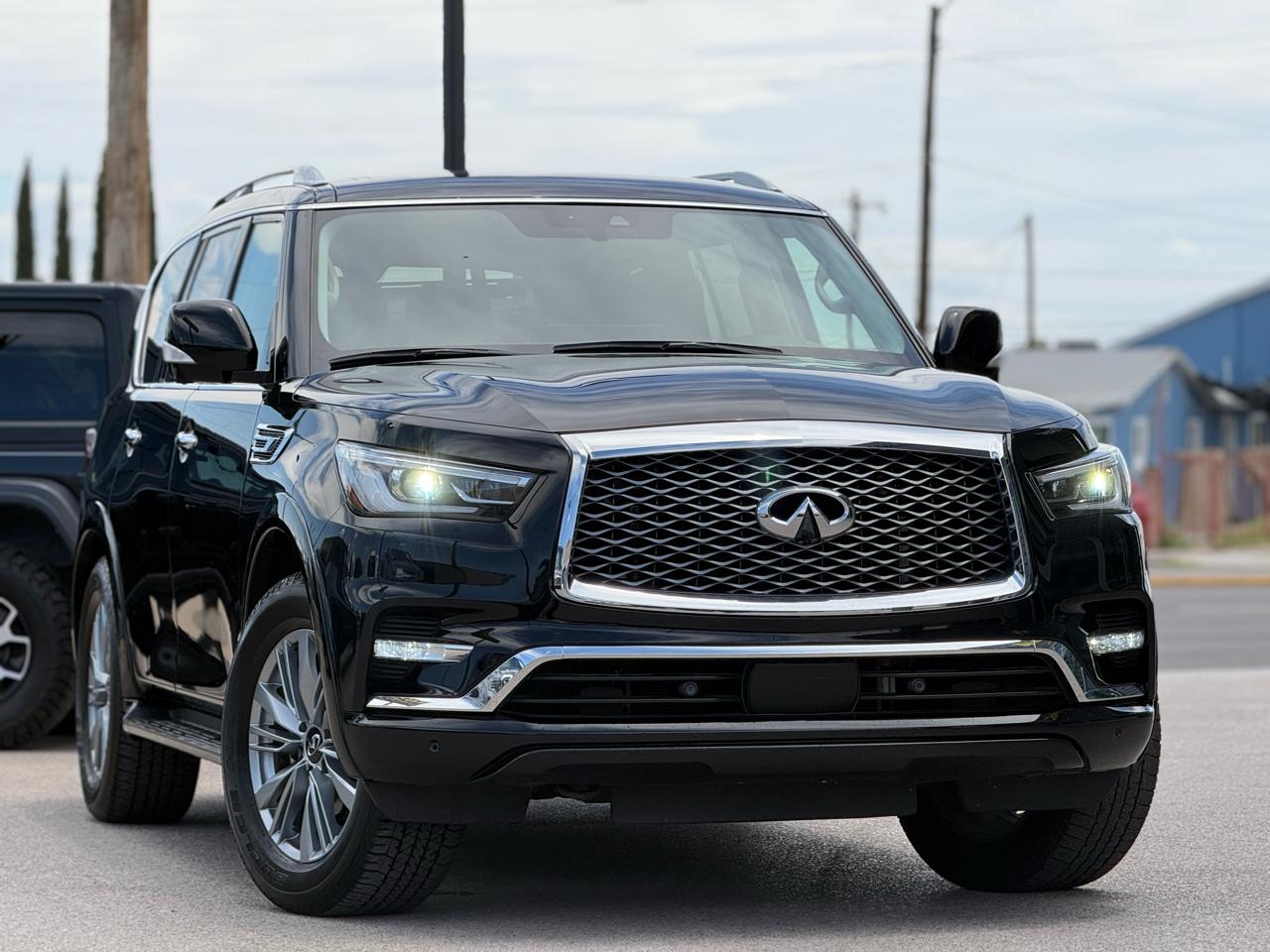 Infiniti QX80 LUXE RWD 2023