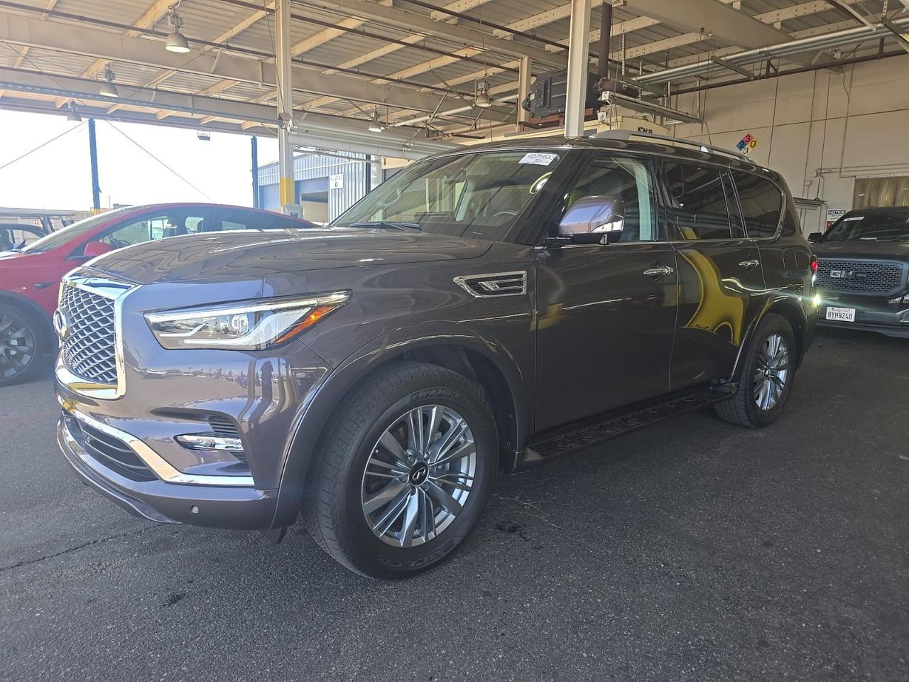 Infiniti QX80 LUXE RWD 2023