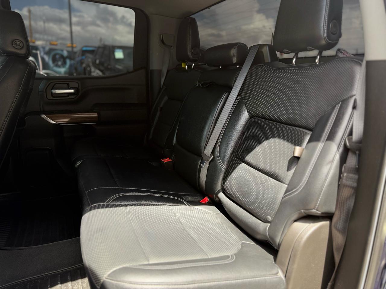 Chevrolet Silverado 1500 2WD Crew Cab 147" RST 2021