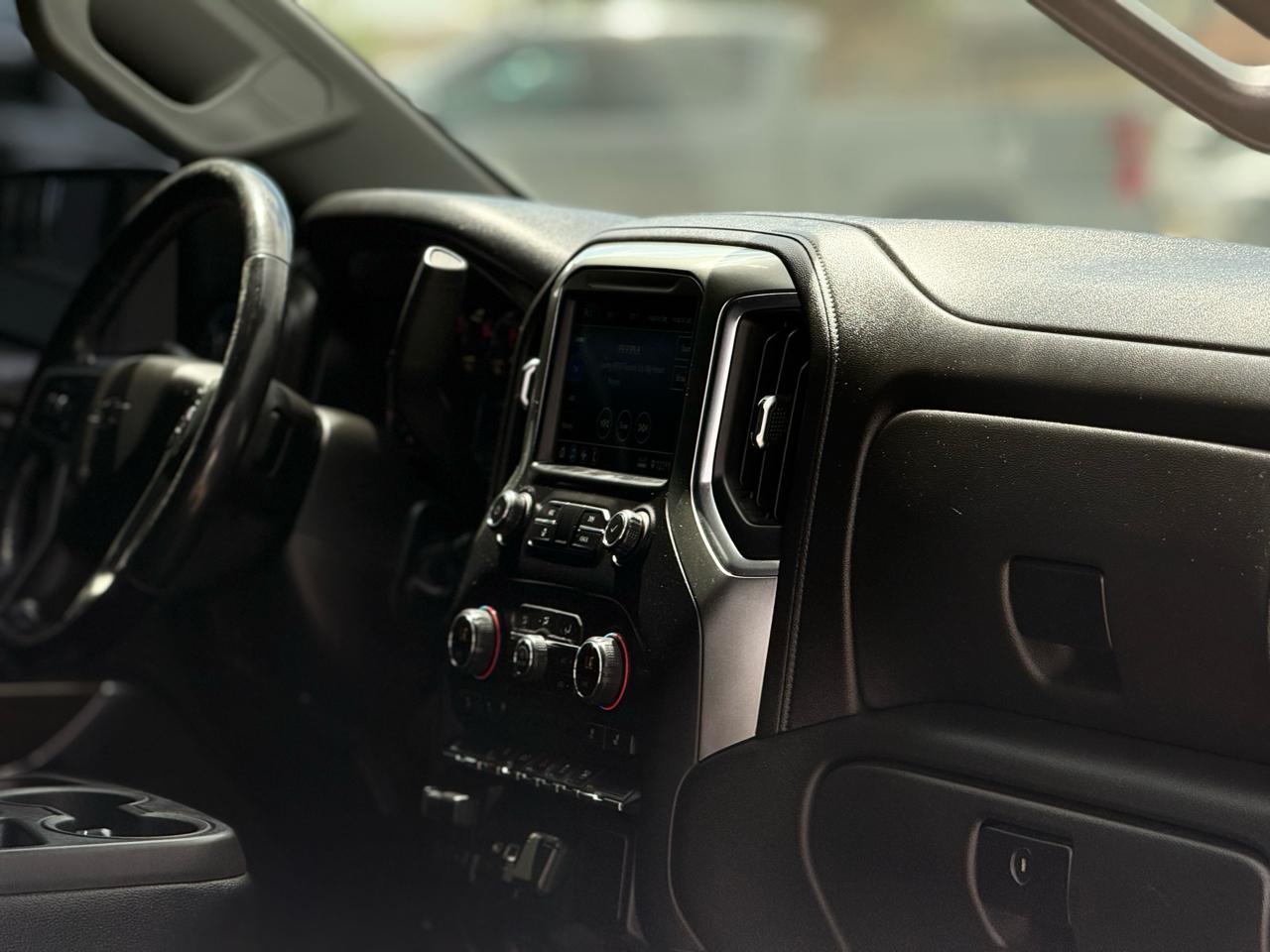Chevrolet Silverado 1500 2WD Crew Cab 147" RST 2021