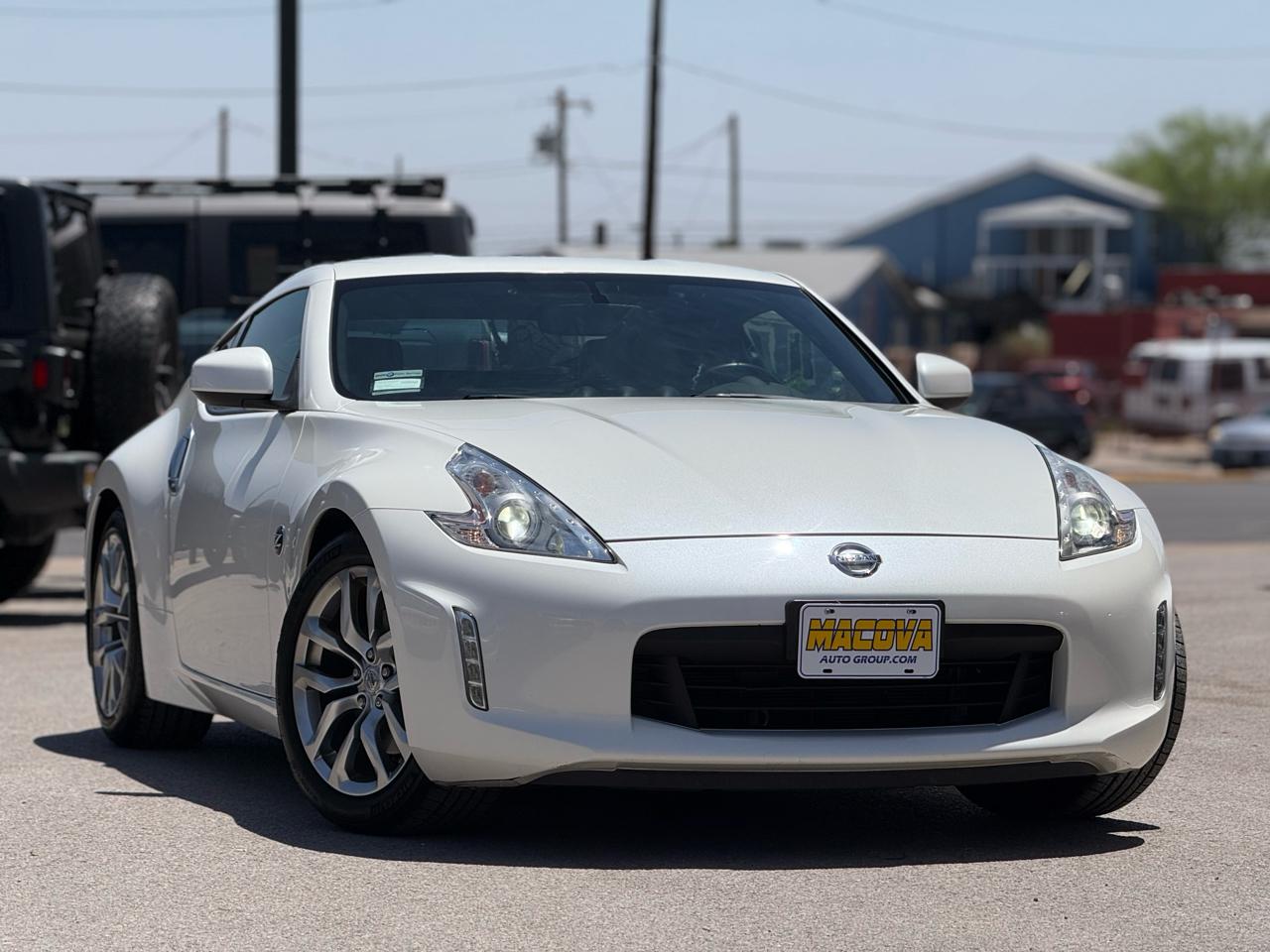 Nissan 370Z 2dr Cpe Auto Touring 2013