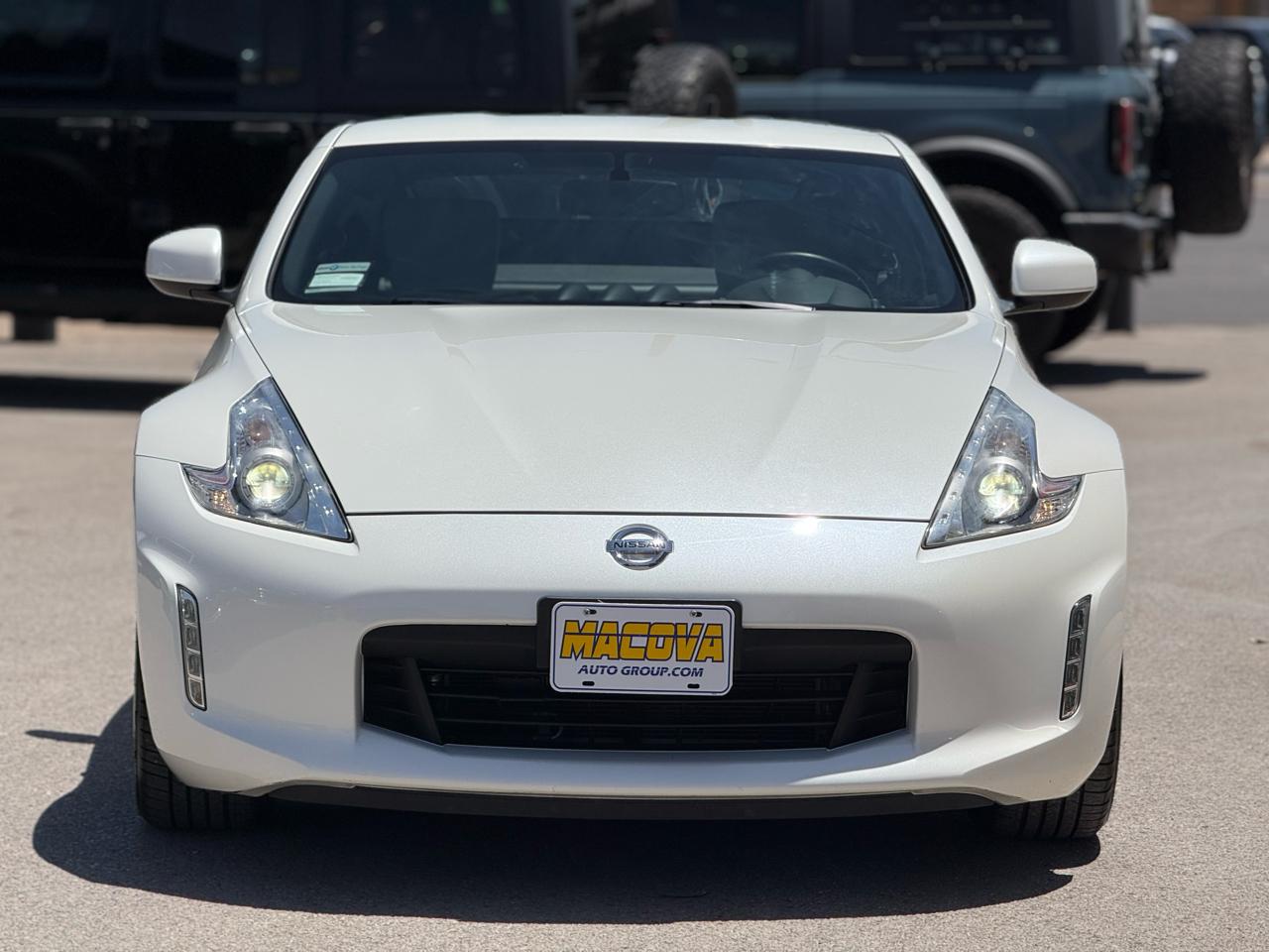 Nissan 370Z 2dr Cpe Auto Touring 2013