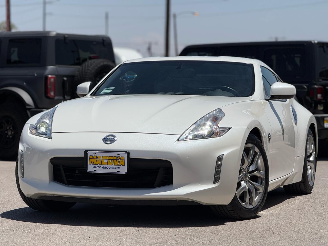 Nissan 370Z 2dr Cpe Auto Touring 2013