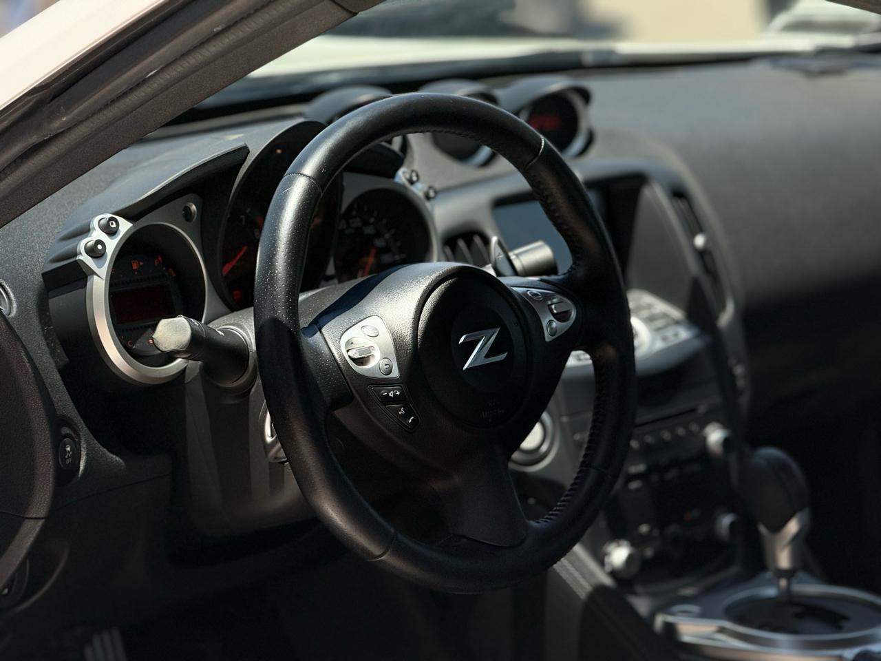 Nissan 370Z 2dr Cpe Auto Touring 2013