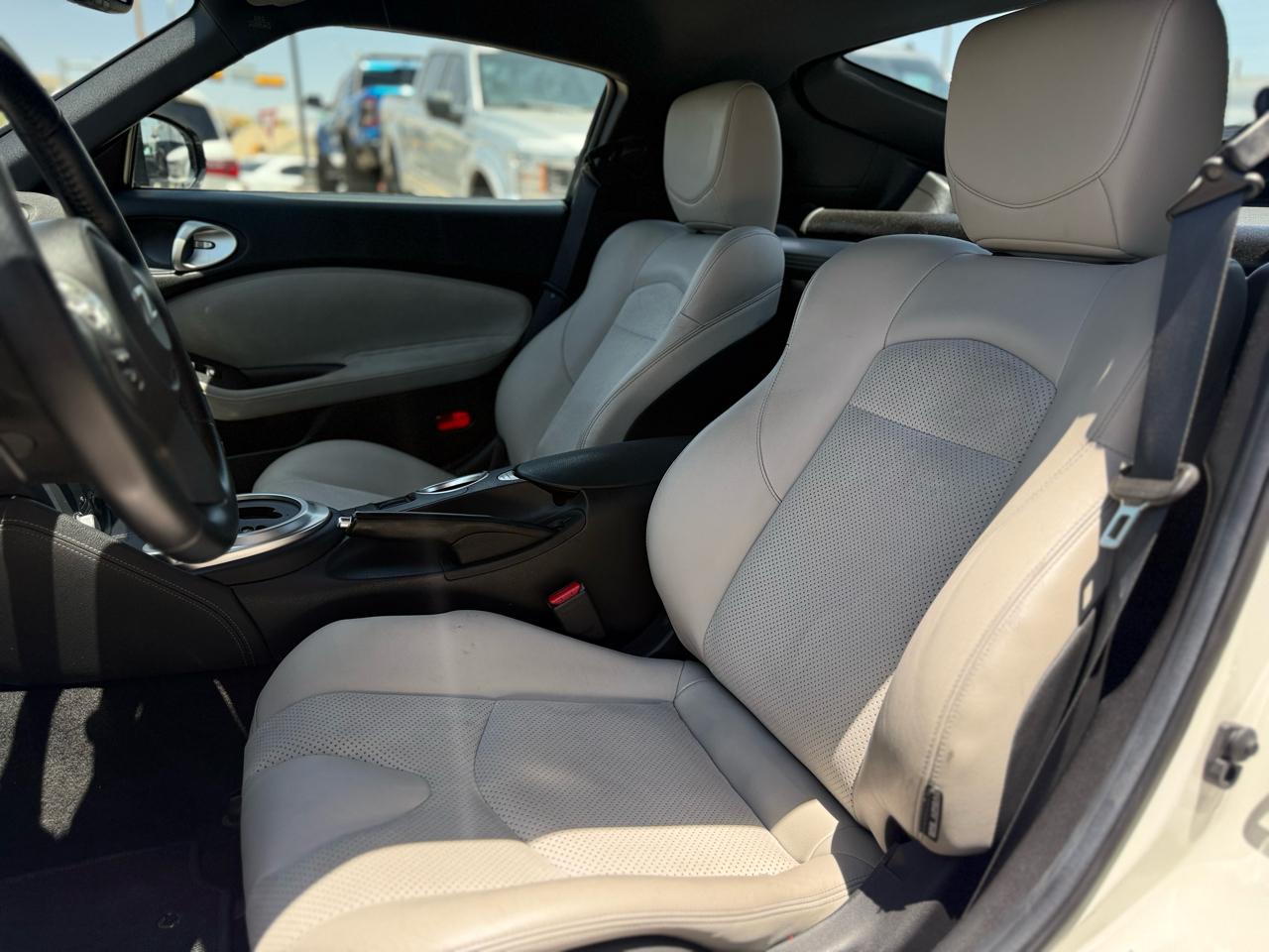 Nissan 370Z 2dr Cpe Auto Touring 2013