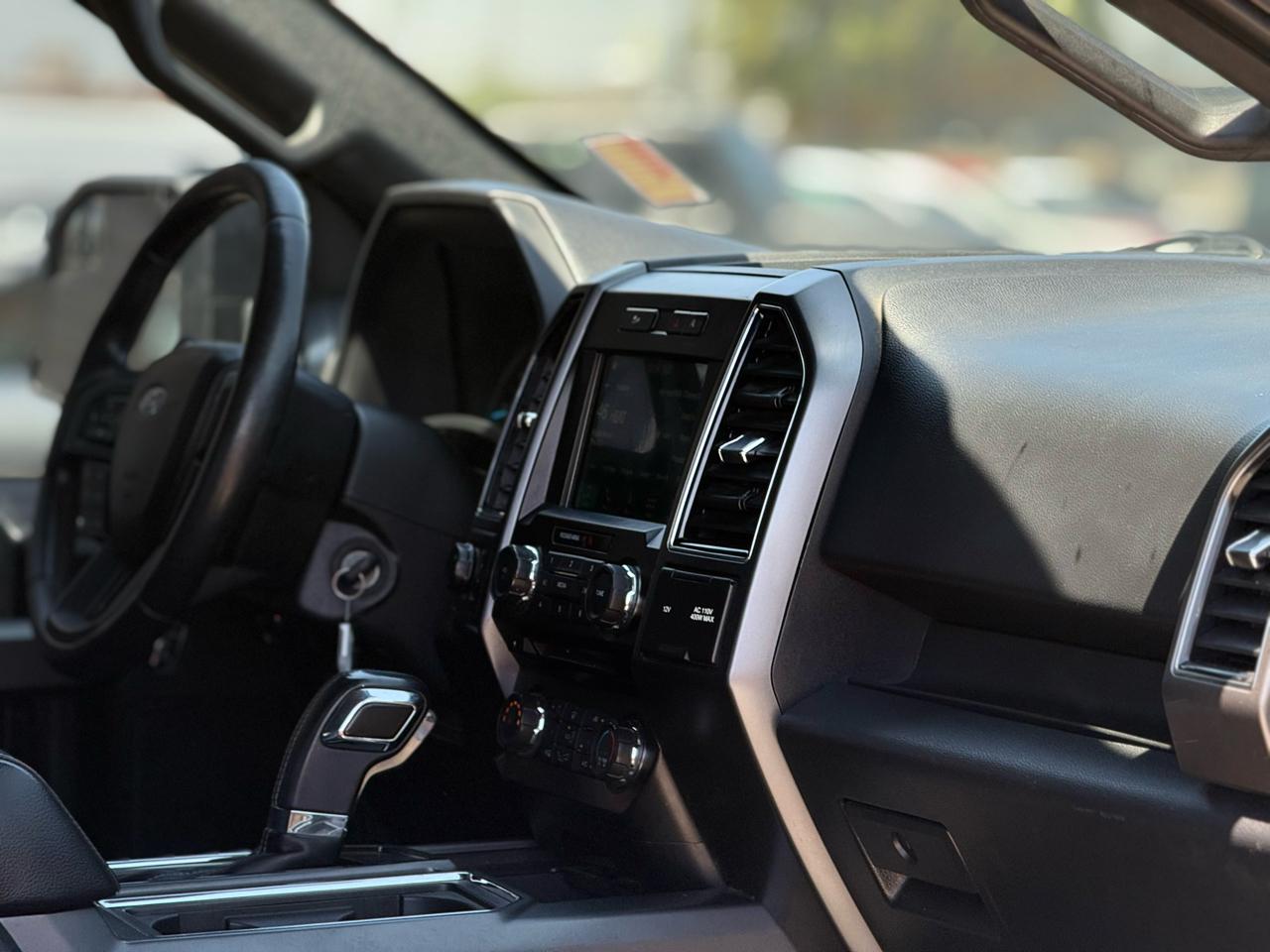 Ford F-150 XLT SuperCrew Short Bed 4WD 2018
