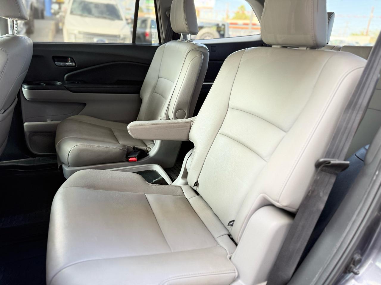 Honda Pilot Touring 7-Passenger 2WD 2019