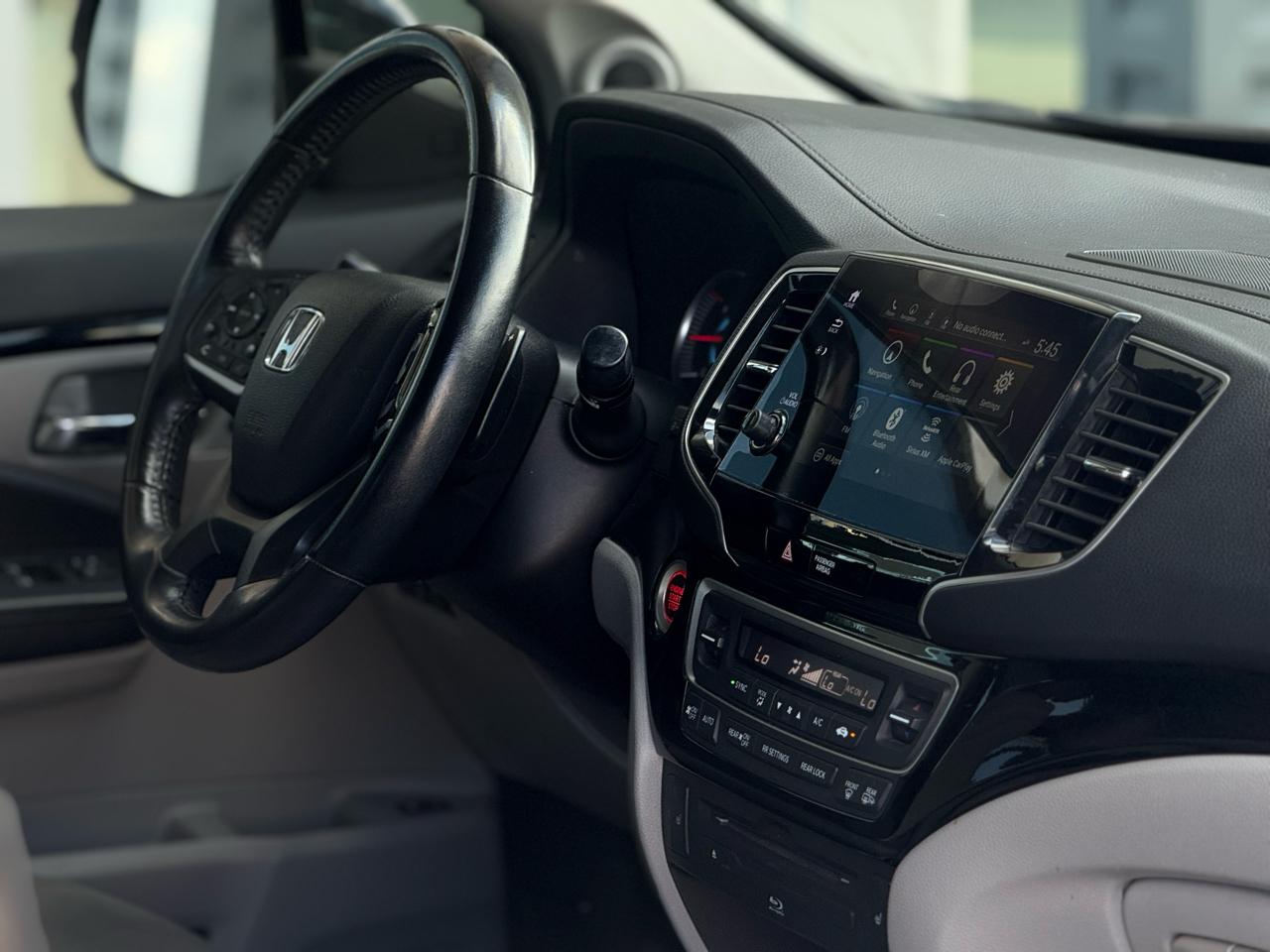 Honda Pilot Touring 7-Passenger 2WD 2019