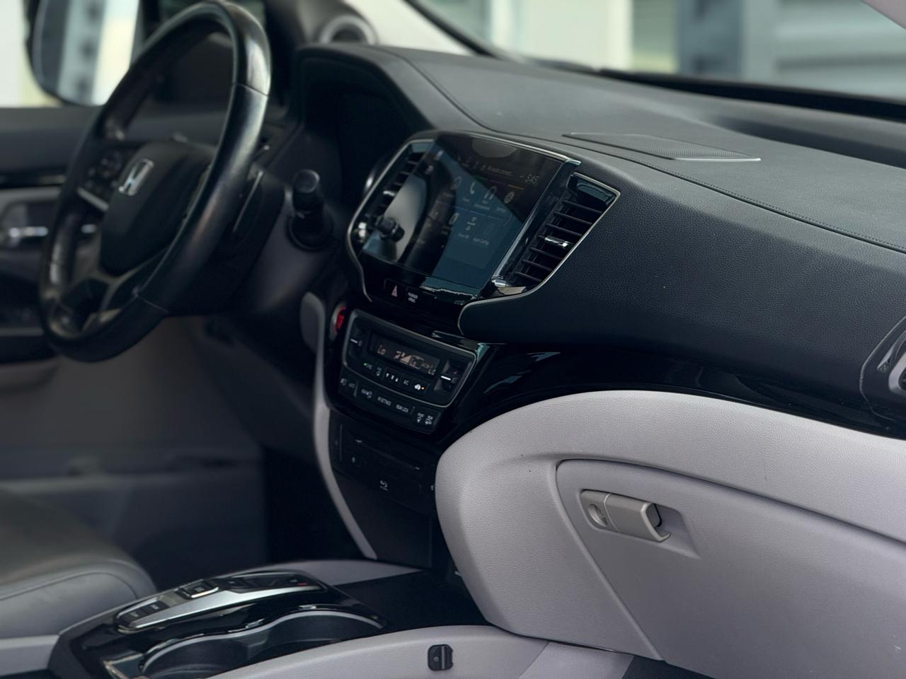 Honda Pilot Touring 7-Passenger 2WD 2019
