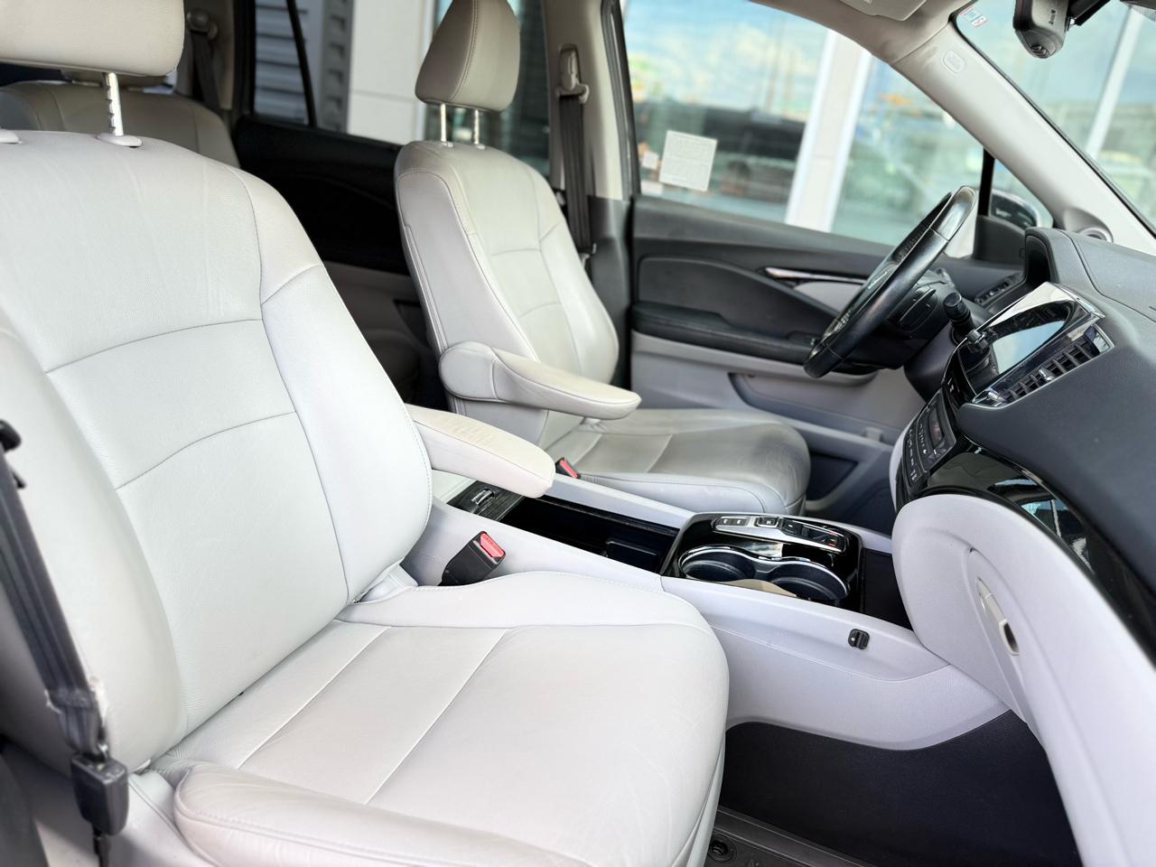 Honda Pilot Touring 7-Passenger 2WD 2019