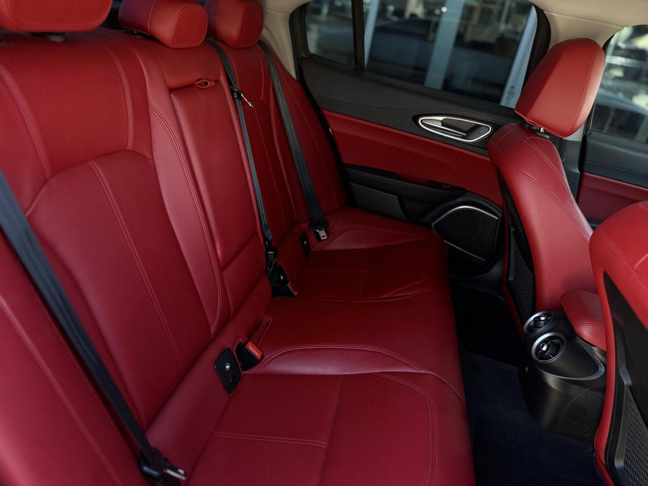 Alfa Romeo Giulia RWD 2021