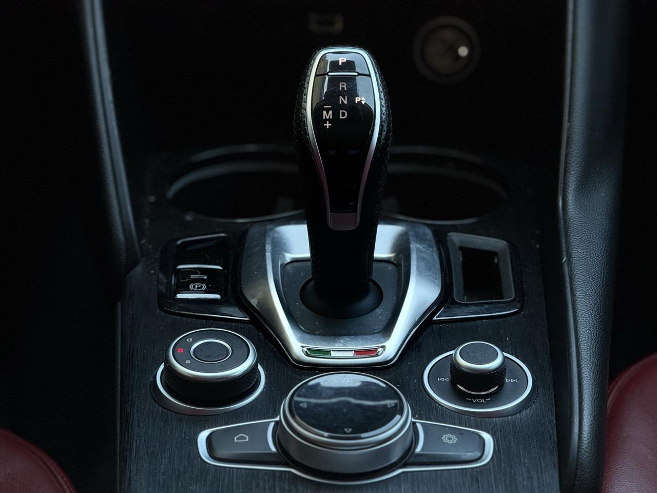 Alfa Romeo Giulia RWD 2021