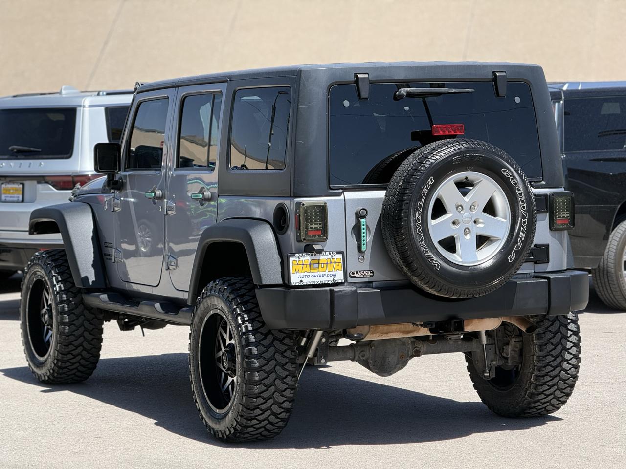 Jeep Wrangler Unlimited 4WD 4dr Sport 2016