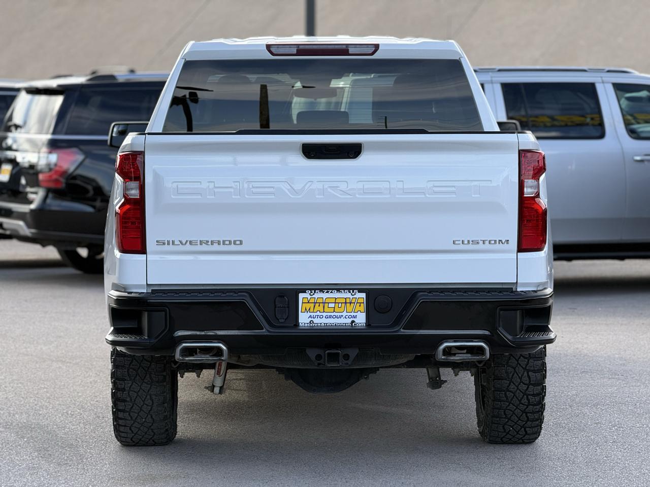 Chevrolet Silverado 1500 4WD Crew Cab 147" Custom Trail Boss 2024