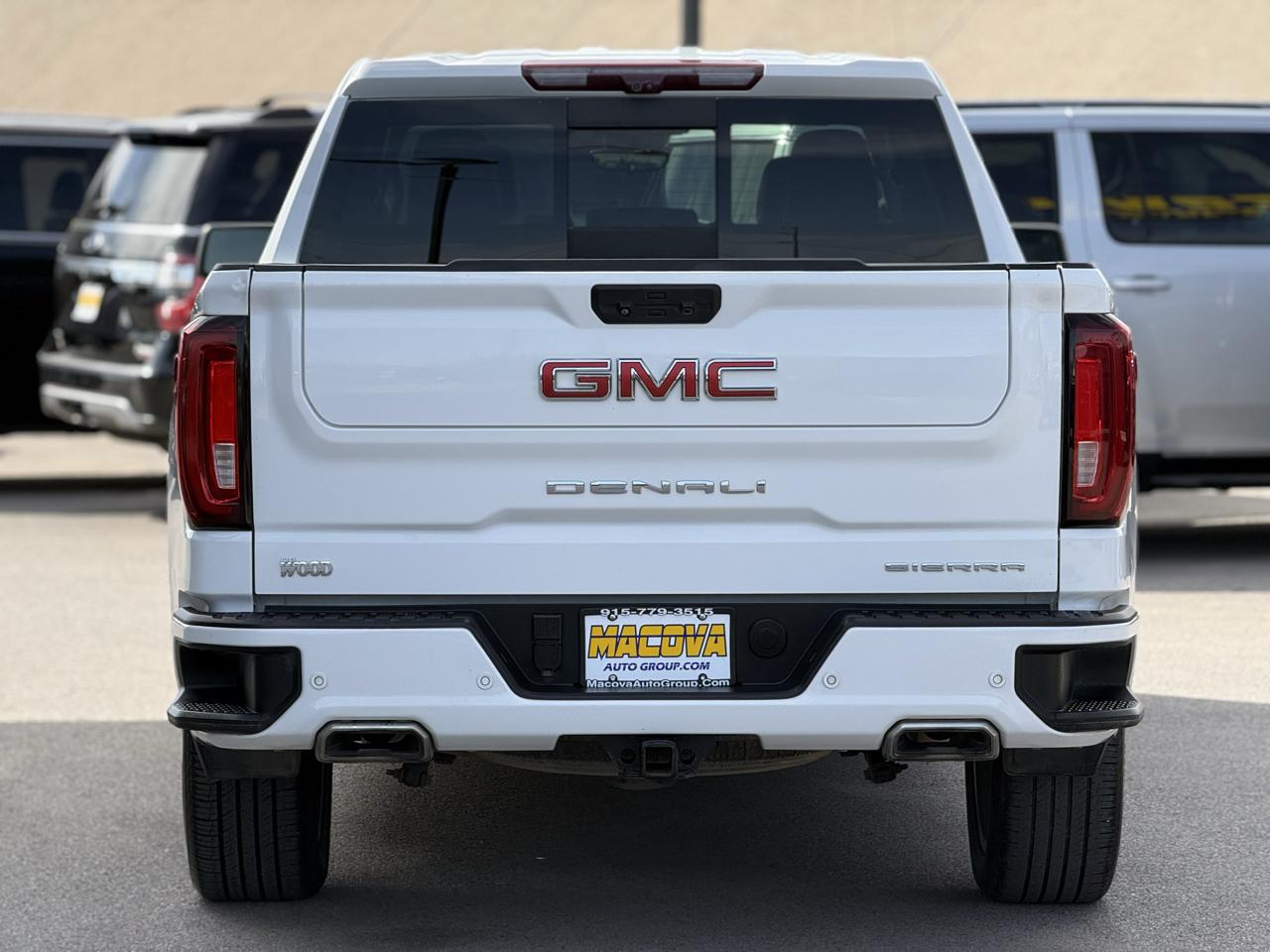 GMC Sierra 1500 4WD Crew Cab 147" Denali 2023