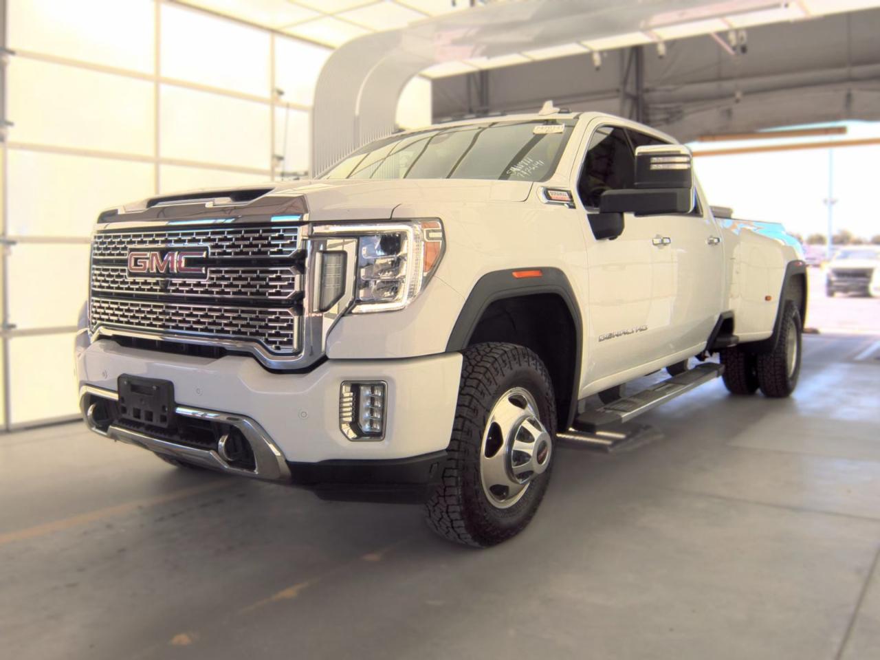 GMC Sierra 3500HD 4WD Crew Cab 172" Denali 2020